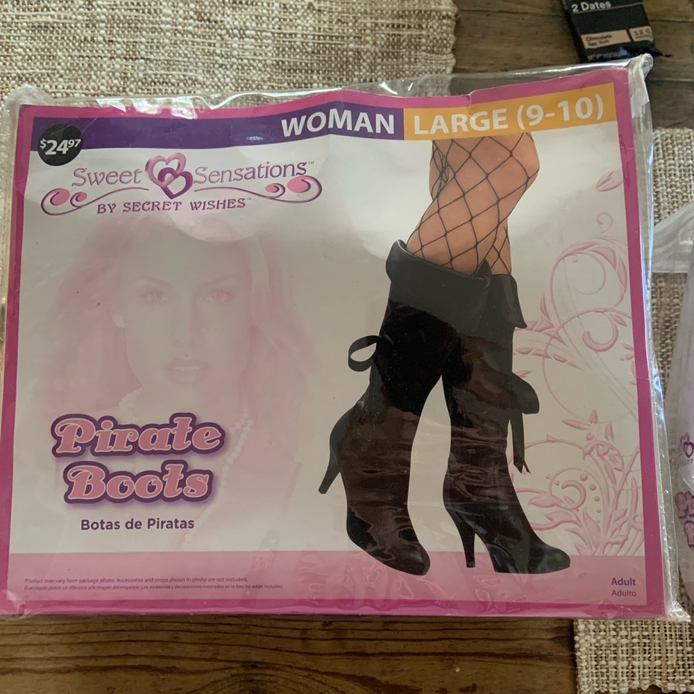 Black Lace-Up Boots